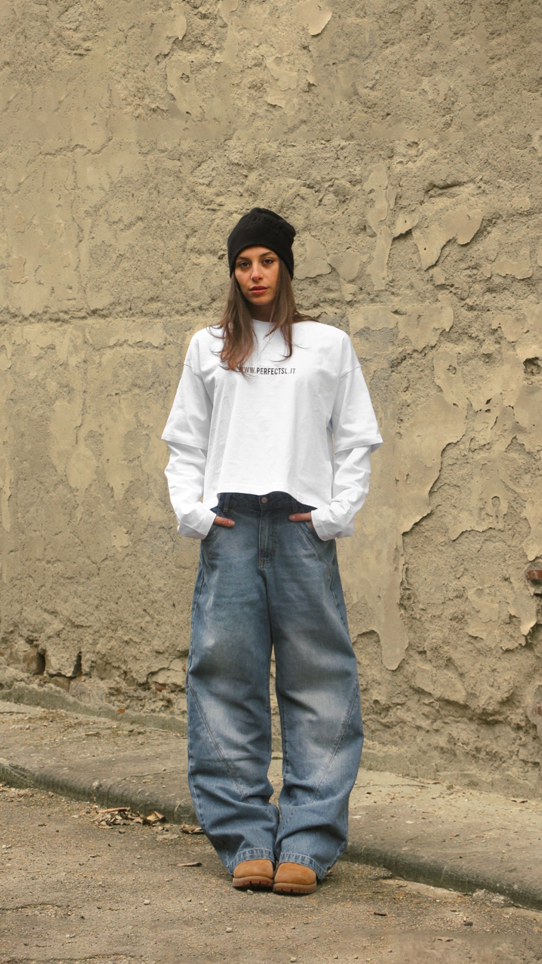 WHITE TRIPLE-W LONGSLEEVE